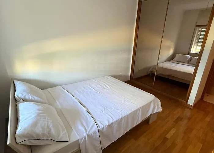 Casa De Ferias Em Montijo