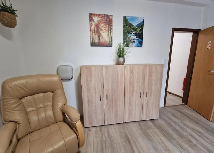 Fewo 3, 4 Schlafzimmer, 3 X Bad Dusche, Grosse Kueche, Aufenthaltsraum