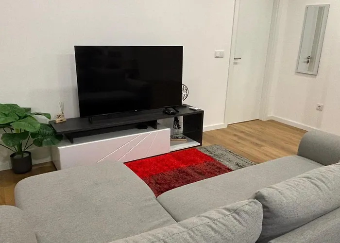 T1 Luxgarden