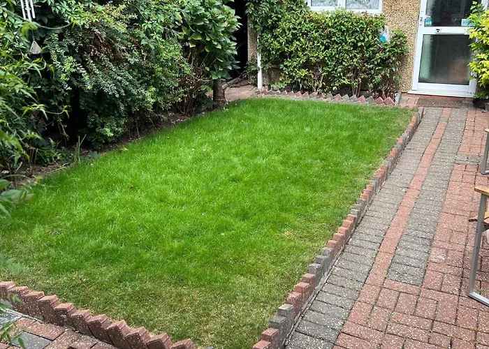 Stunning Ground Floor Studio In Hounslow Near Heathrow Airport