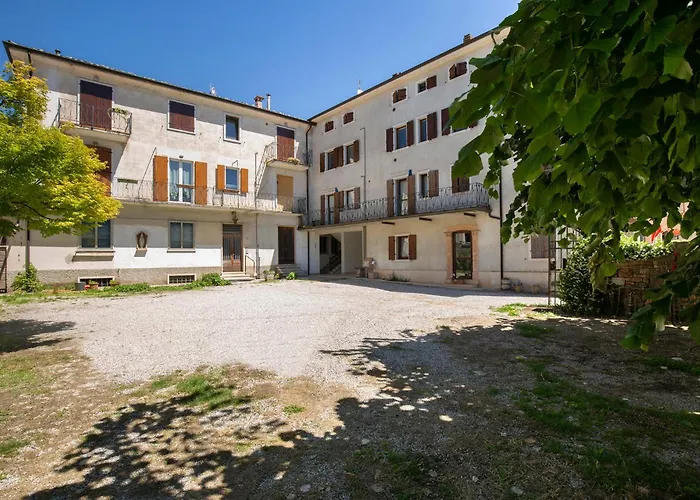 Casa Gloria - In Centro A San Zeno Di Montagna