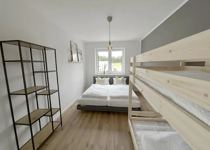 Modernes Apartment Fuer Arbeit & Erholung - 6 Personen