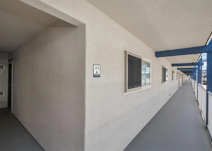 Beachfront 2Br Harbor Condo W Ocean View Balcony