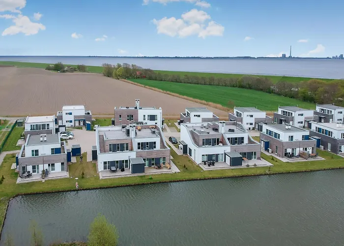 Puettennest Seegruen