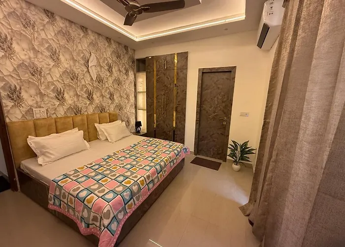 Zivora By Vaayu Sanctum 3Bhk 10 Min From The Taj Mahal