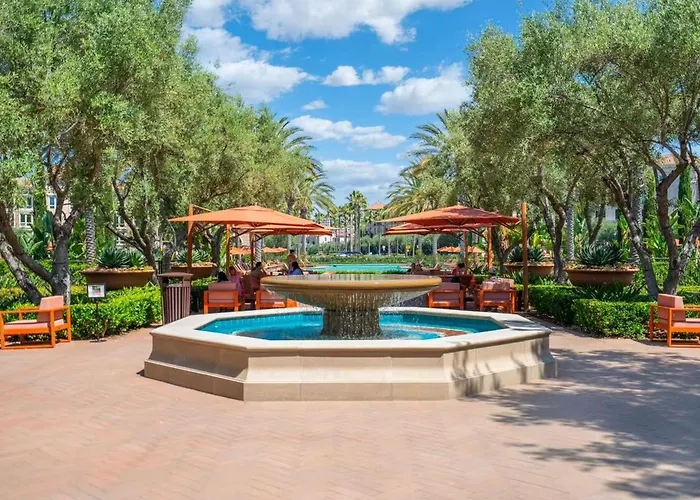 Peaceful 1Br Escape, Courtyard View & Garage