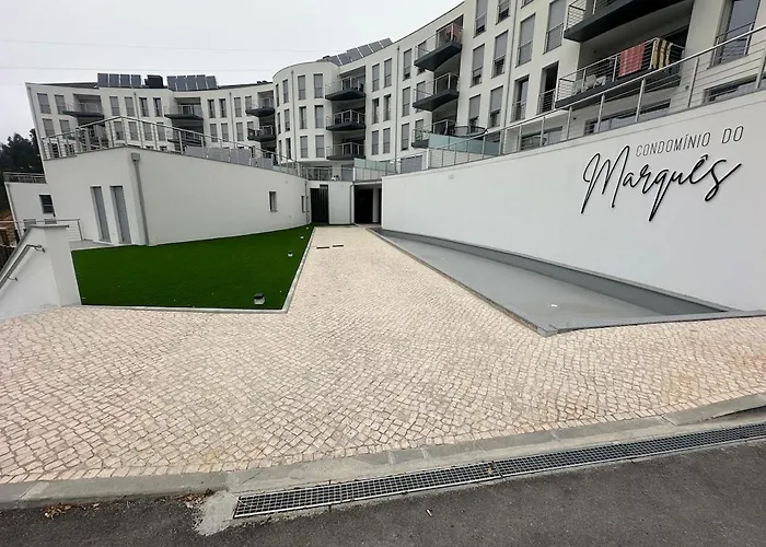 Apartamento Com 4 Quartos E Piscina Em Pombal