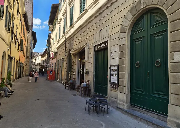 Casina Garibaldi Historic Center Prato 25 Min To Florence
