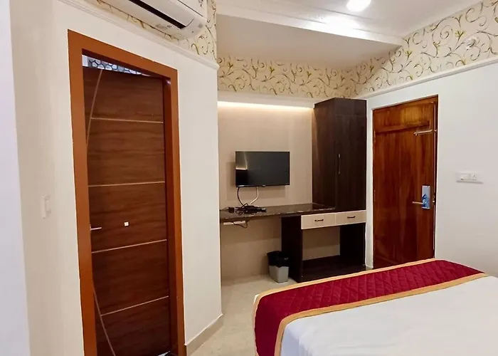 Hotel Town Palace
