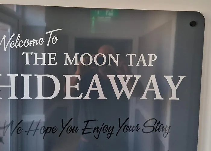 Moon Tap Hideaway