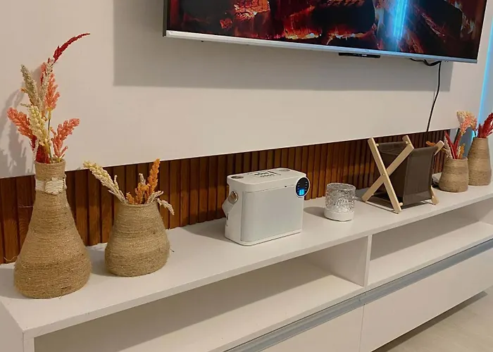 Lotuz Staycation At Azure North