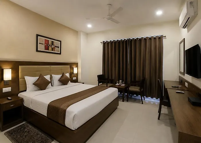 Hotel S-Mart In Delhi Airport & Free Airport Pickup