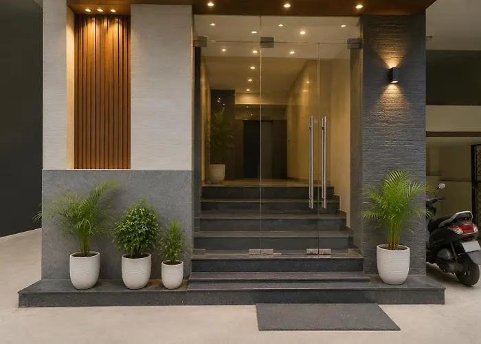 Hotel S-Mart In Delhi Airport & Free Airport Pickup