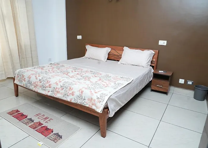 Harmony Haven Modern 2Bhk In The Heart Of Tricity
