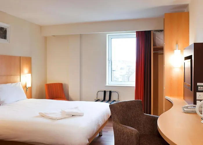 Ibis Belfast Queens Quarter