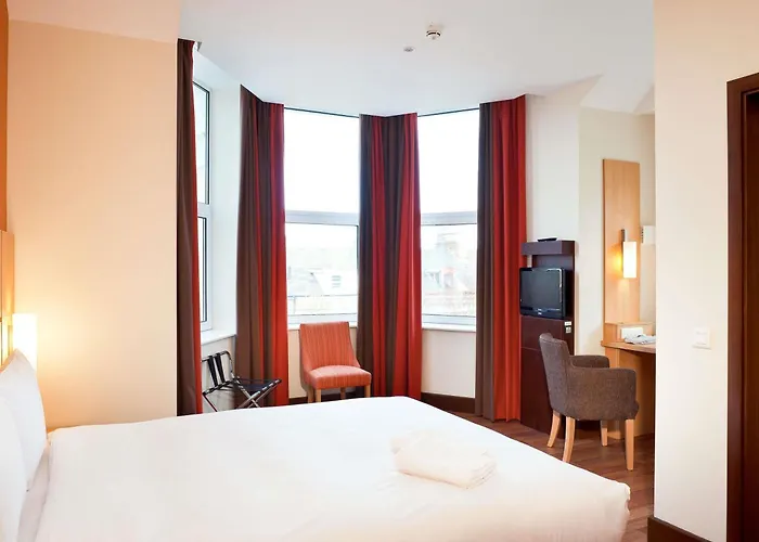 Ibis Belfast Queens Quarter