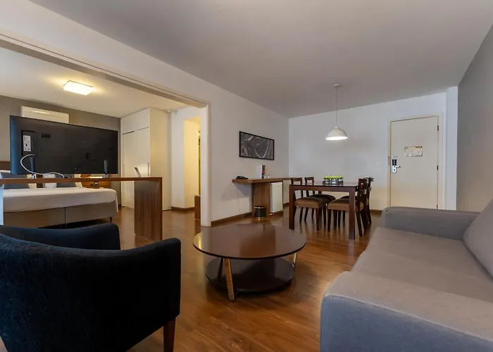 Hotel Deville Curitiba