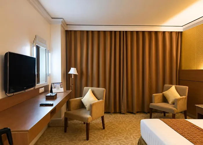The Royal Mandaya Hotel