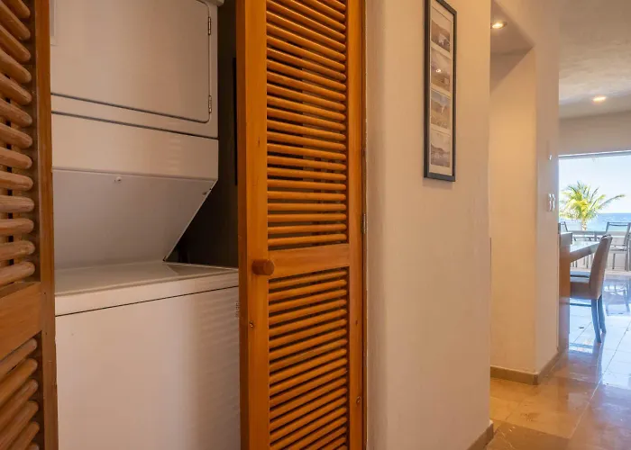 Costa Brava Apartments I Ocean Front