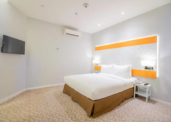 Holiday Inn Express & Suites Johor Bahru By Ihg