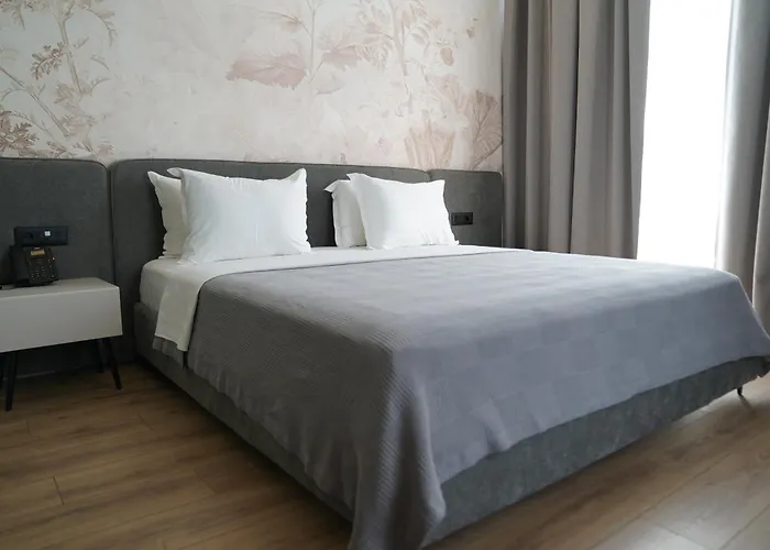 Lord Hotel Vorë