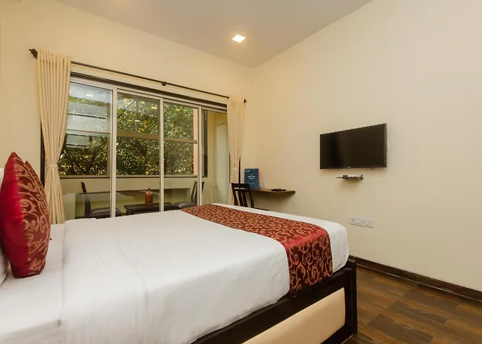 Super Hotel O Divine Residency Near Phoenix Marketcity