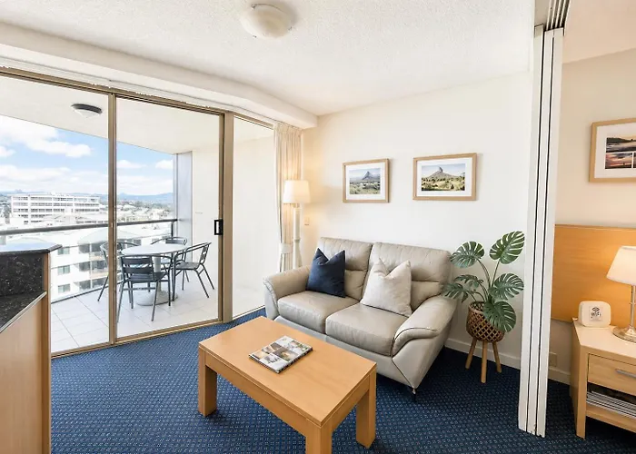 Beachfront Mooloolaba Apartment- 7Th Floor In The Landmark Resort