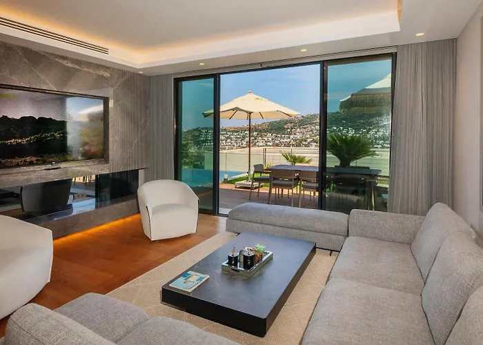 Mare Deluxe Residences & Villas