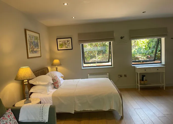 Peaceful Garden Retreat In Tunbridge Wells