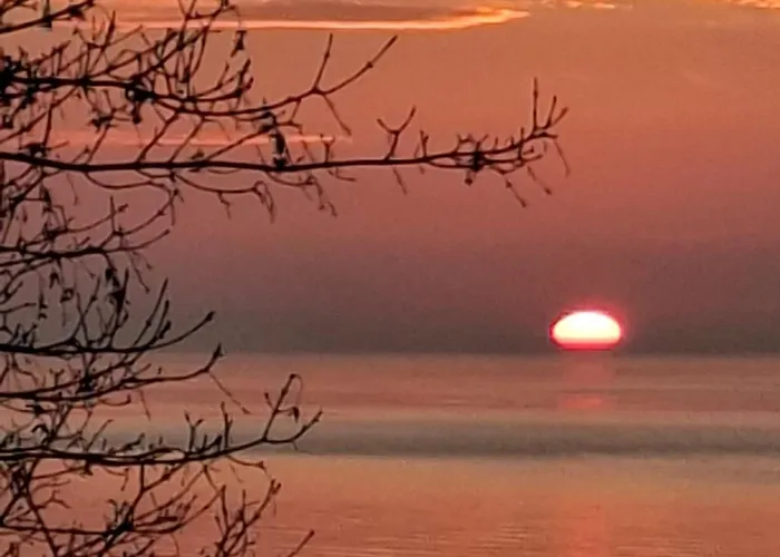 Kleine Strandnahe Ferienwohnung Auf Dem Bakenberg Insel Ruegen