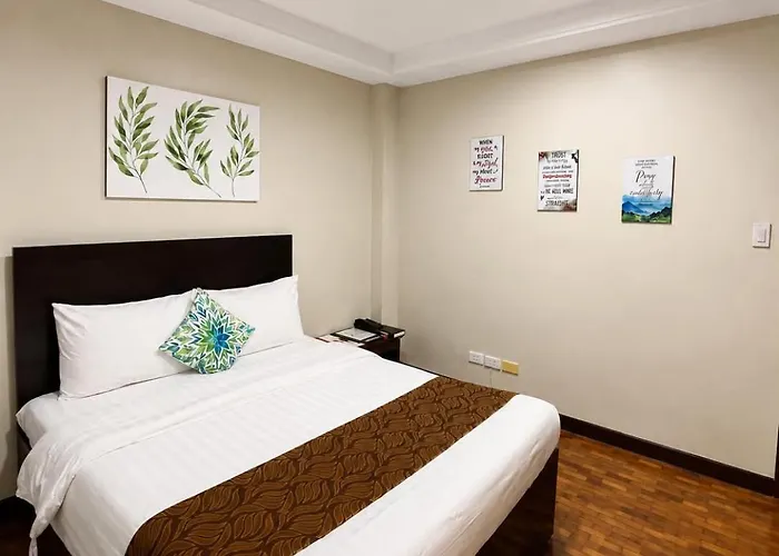 Elliannah Pines Hotel