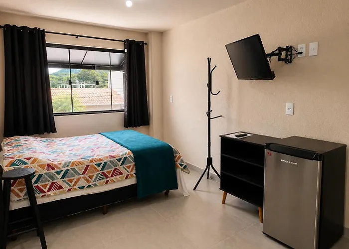 Villa Maanaim - Proximo Ao Expocentro Bc