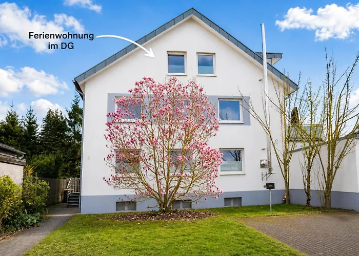 Wohntraumerei: Lichtdurchflutete Design-Oase in Ruhiger Stadtlage