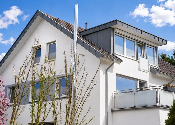 Wohntraumerei: Lichtdurchflutete Design-Oase in Ruhiger Stadtlage