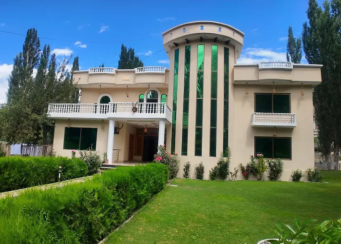 Skardu Saraye Hotel & Resort