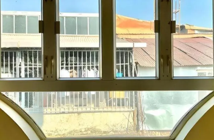 Man Va Hotel