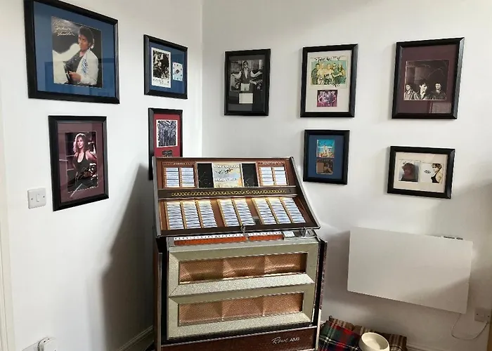 Pet-Friendly Boutique Beach Retreat