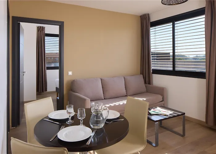 Zenitude Hotel Residences Ferney Voltaire