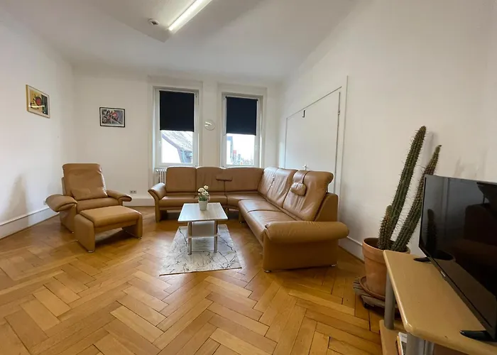 Geraeumige 160 Qm Wohnung Fuer 9-11 Personen In Der Stadtmitte