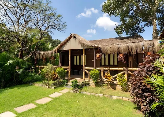 Shangri-La Jungle Village Resort