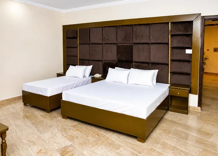 New Elegant Hotel