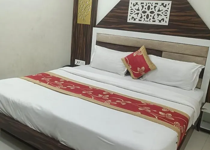 Hhr Stay Near Golden Temple