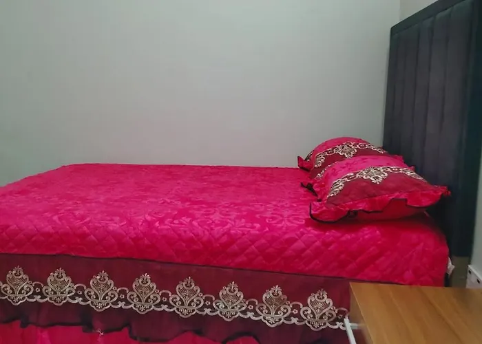 Optizee Hotel And Suites
