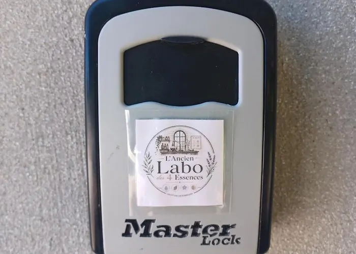 Maison L'Ancien Labo Des 4 Essences