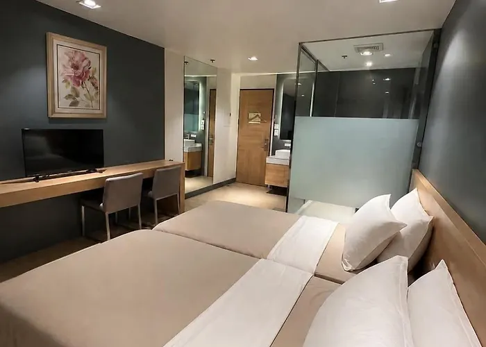 303 Casa Sienna, Real Suites