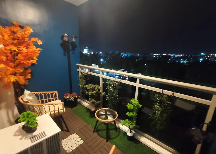 Ca Smart Staycation At Azure North