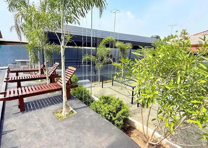 Sunset Villa Swimming Pool With Rooms