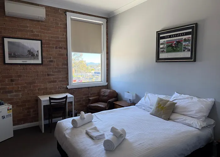 Thoroughbred Hotel