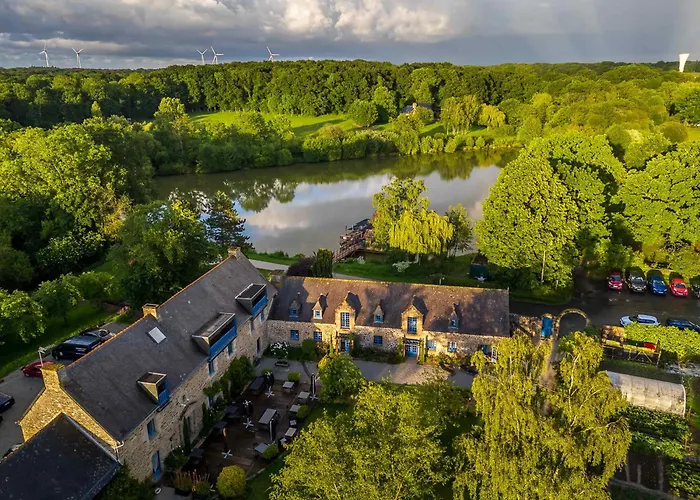 Logis Hotel Le Manoir Des Portes