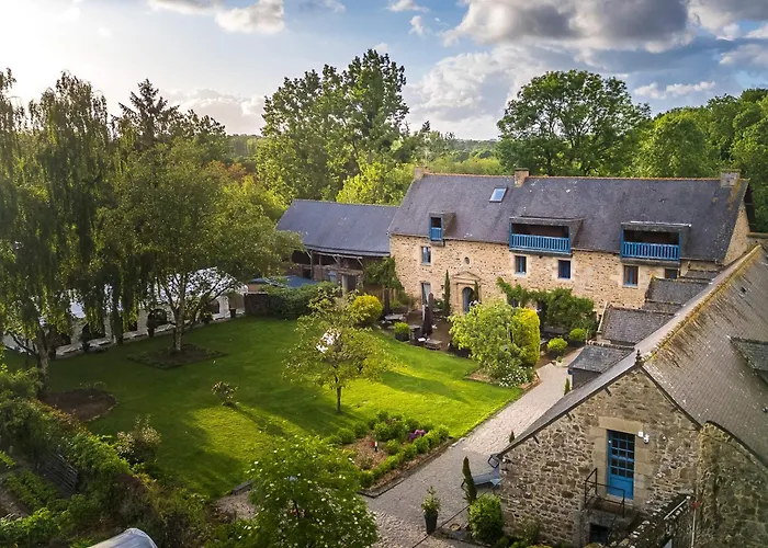 Logis Hotel Le Manoir Des Portes
